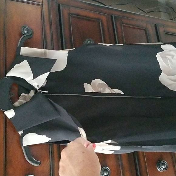 Perceptions dress - Picture 3 of 4